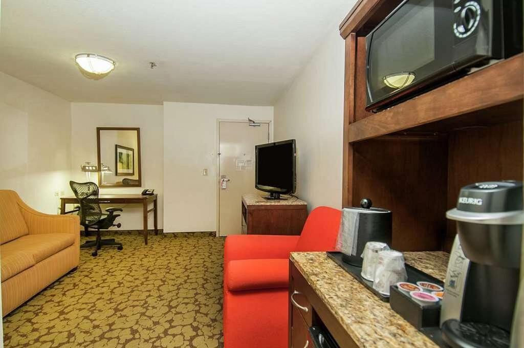 Hotel Wyndham Garden New Orleans Airport Kenner Exterior foto
