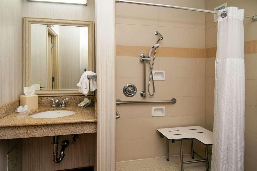 Hotel Wyndham Garden New Orleans Airport Kenner Exterior foto